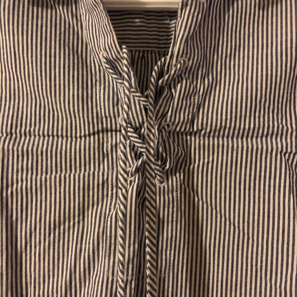 Stripped tie neckline blouse - Picture 2 of 4